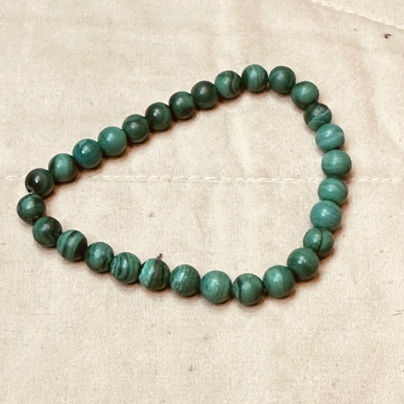 Malachite Round Beaded Stretchy Bracelet - Picture 1 of 14